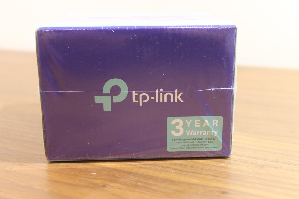TP-LINK Technologies TP-Link (TL-SG105(UN)) 5-Port Switch