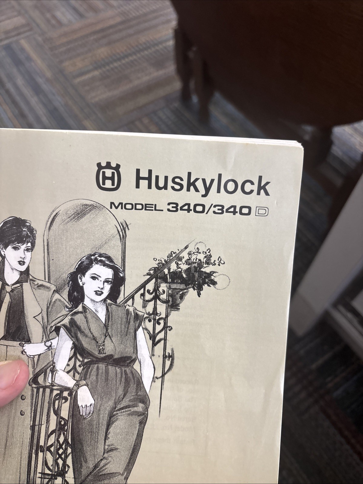 Husqvarna Huskylock 340-D Serger w/Foot Pedal & Hard Case Lock Key Sewing Instru