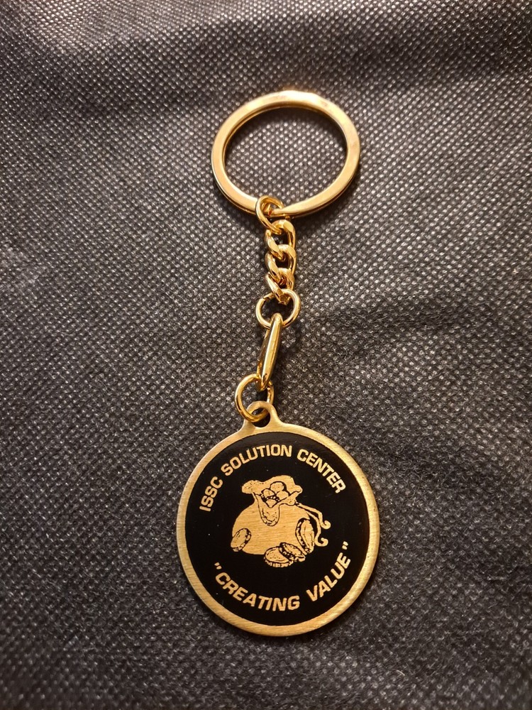 ISSC SOLUTION CENTER CREATING VALUE KEY CHAIN!   e6674UXX