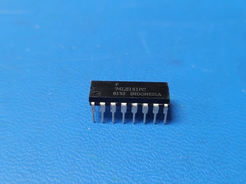 (10 PCS) 74LS151PC FSC Multiplexer, 1-Func, 8 Line Input, TTL, PDIP16