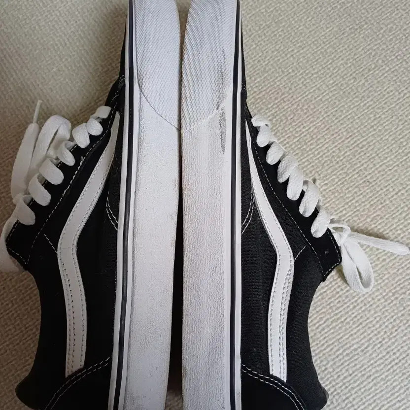 Vans Old Skool Black/White Sneakers