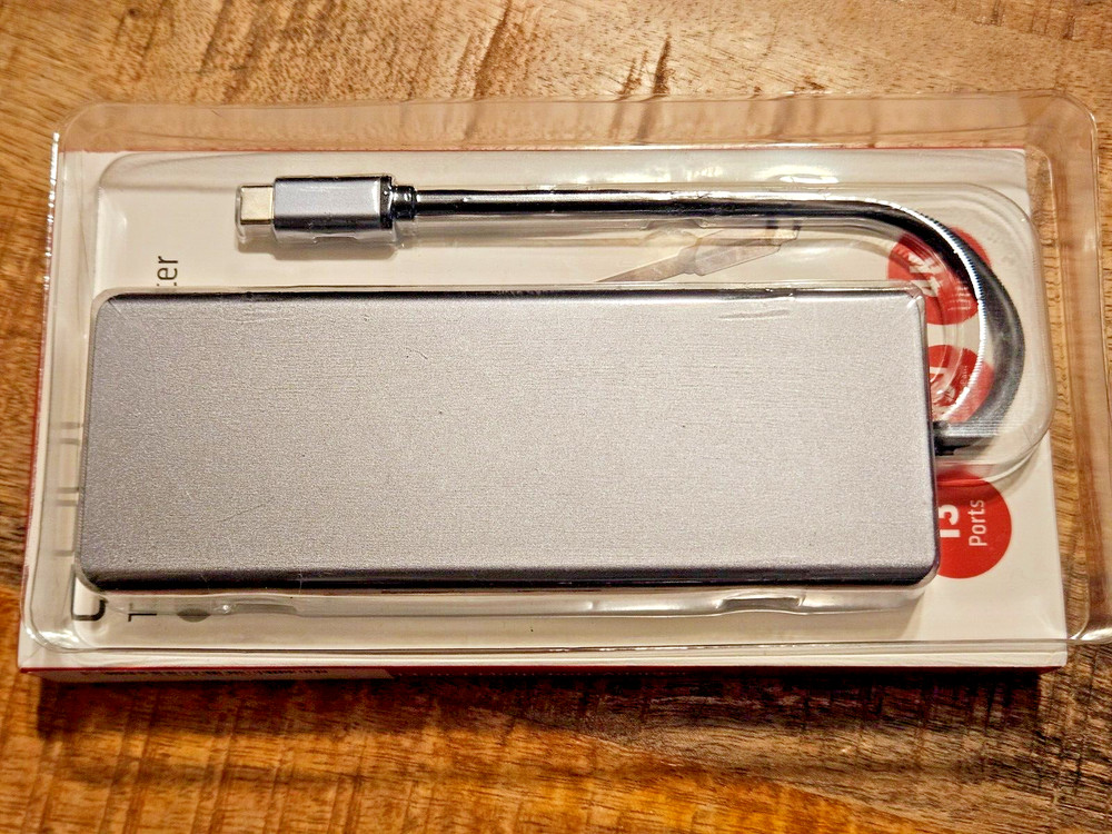 CODI. 13-IN-1 MULTI-PORT ADAPTER (USB-C CONNECTION)