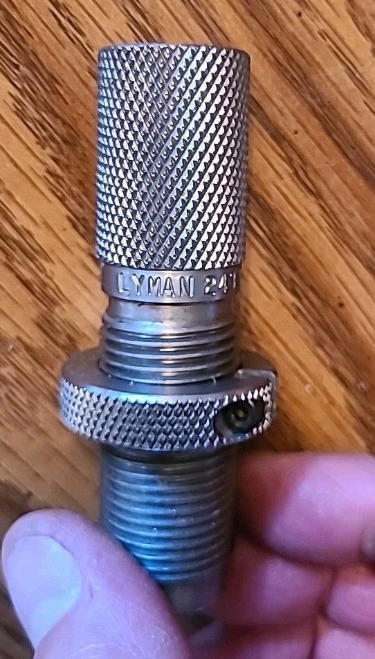 Lyman Reloading 243 Winchester 2 Die Set ** Excellent Condition**