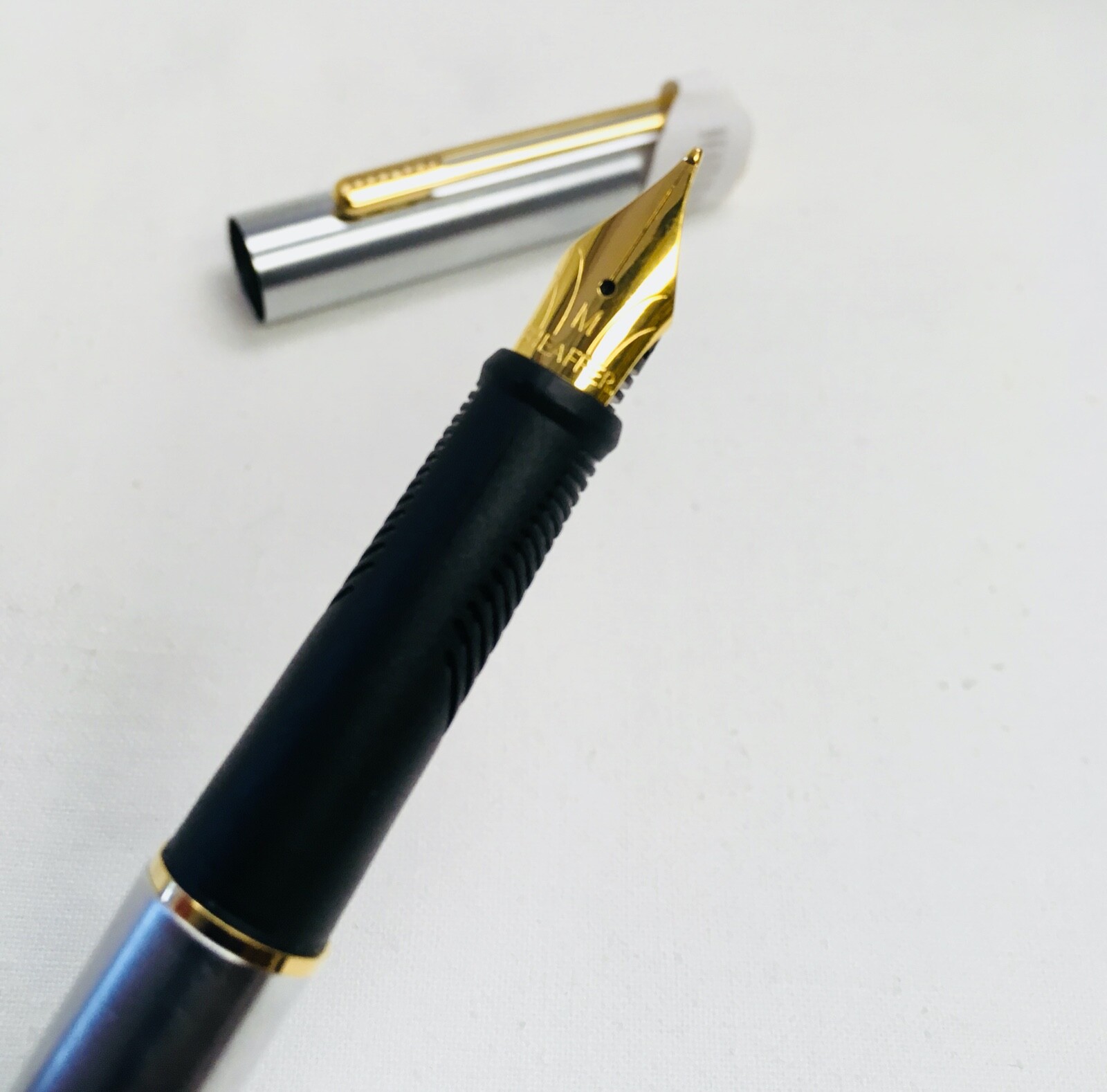 Sheaffer Agio COMPACT Brush Chrome "M Nib" Fountain Pen