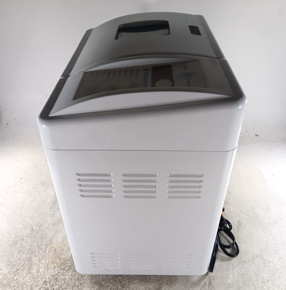 Toastmaster Bread Box Automatic Bread Maker 2 Lb Model 1154