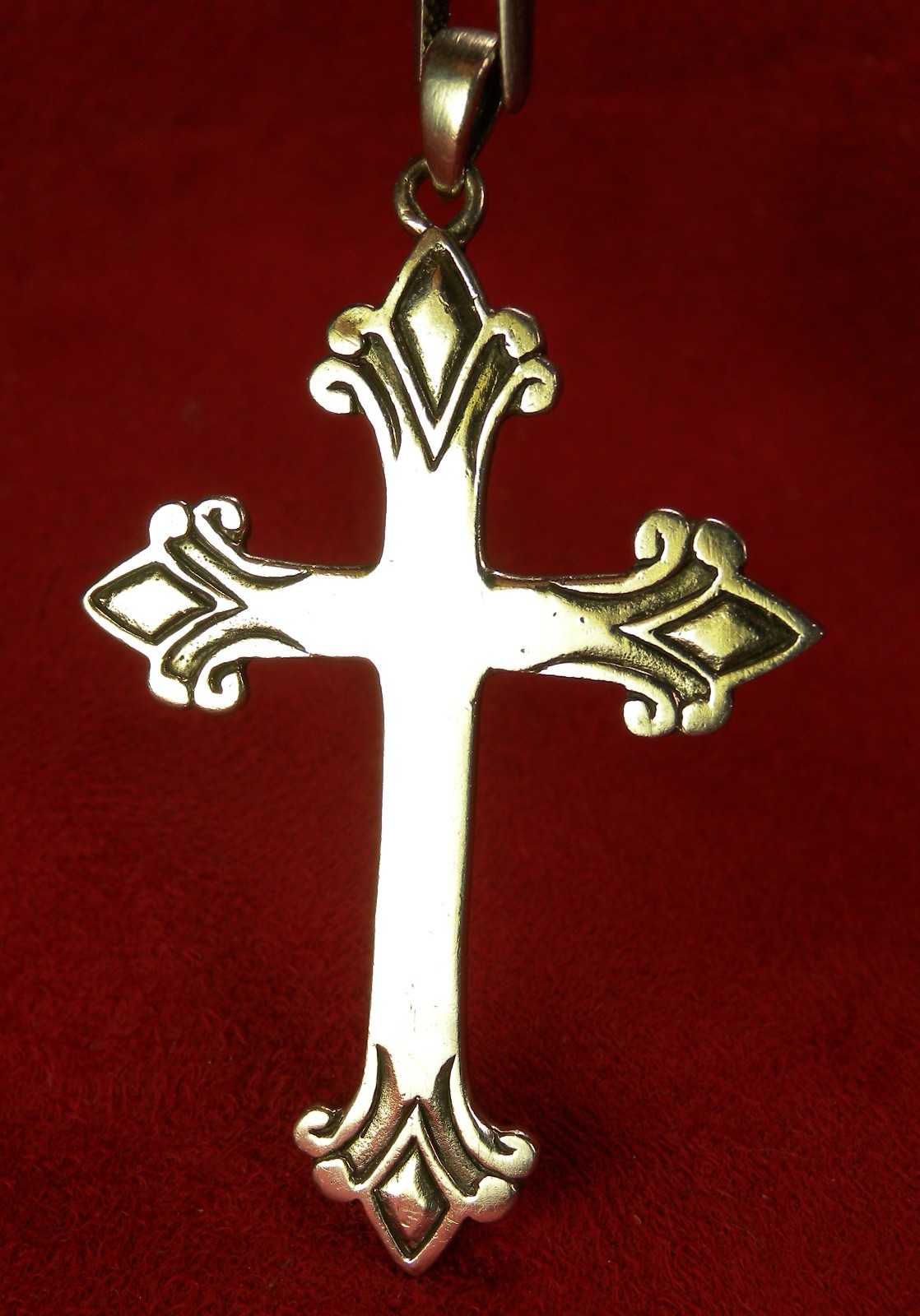BERTHA’S VINTAGE VATICAN PILGRIMAGE STERLING SILVER HALLMARKED CRUCIFIX CROSS