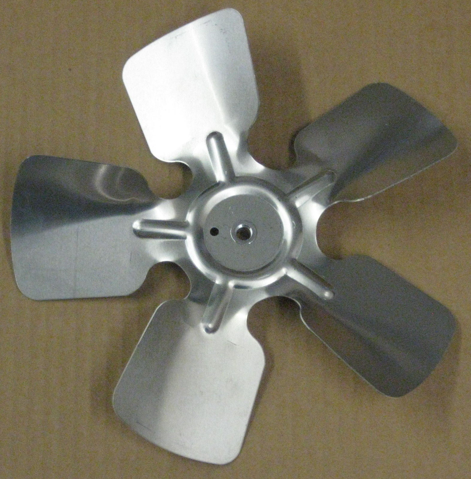 A61322 Metal Fan Blade 10" Diameter 5 Blades 5/16" Bore Hub CCW 30 Degree Prop
