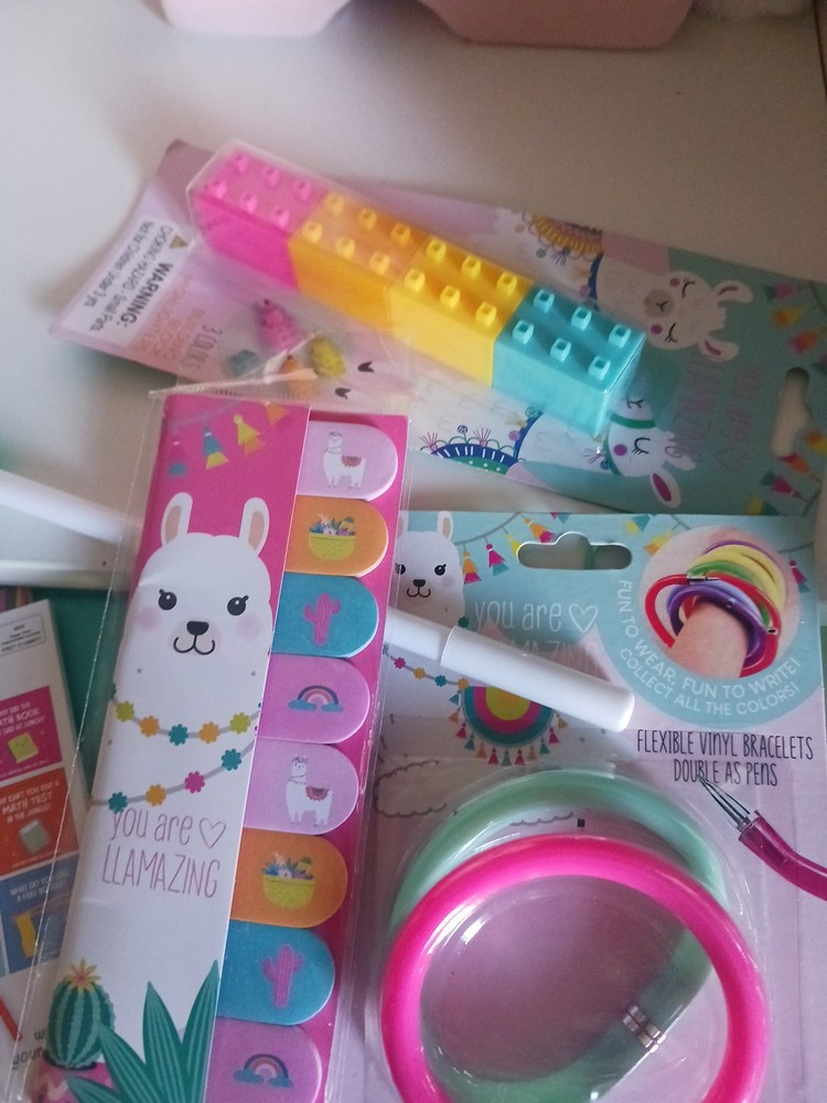 School Pens, Bag Sticky Notes Llama And Rainbow Theme