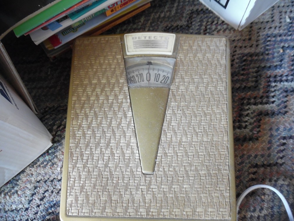 Vintage Detecto gold & wicker look bathroom scale