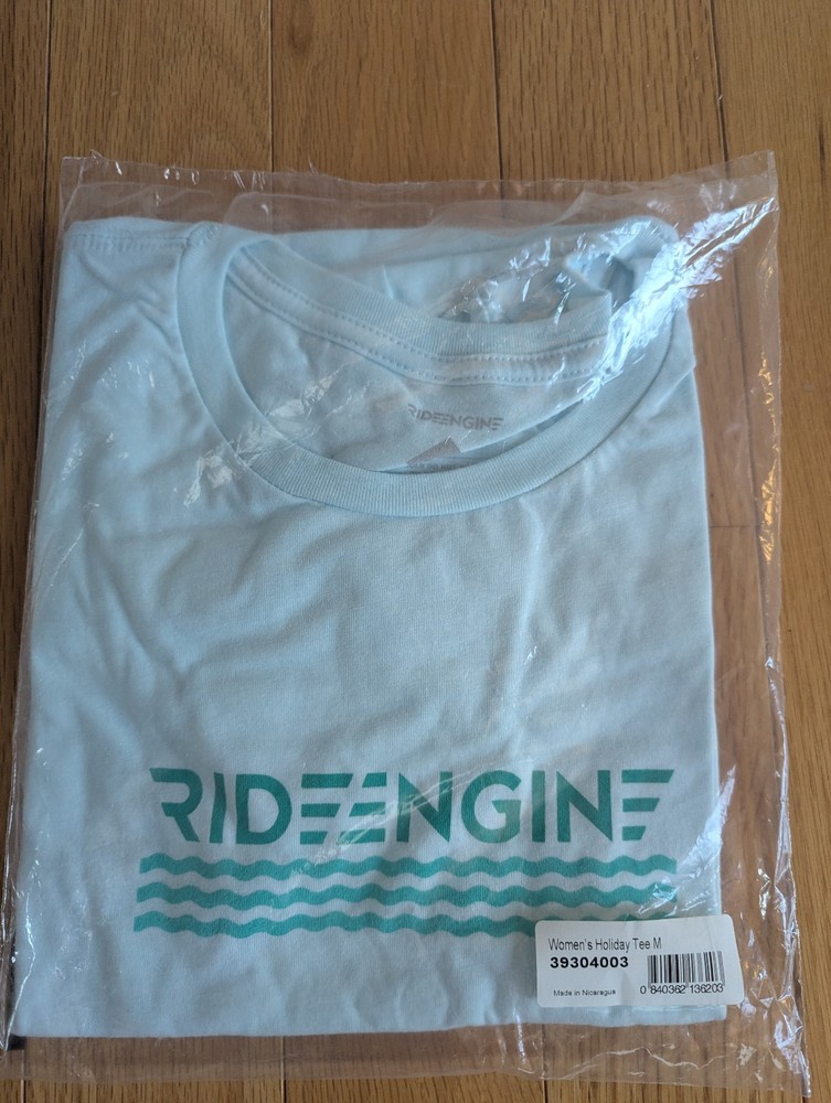 Ride Engine Women's Holiday Tee Size M
