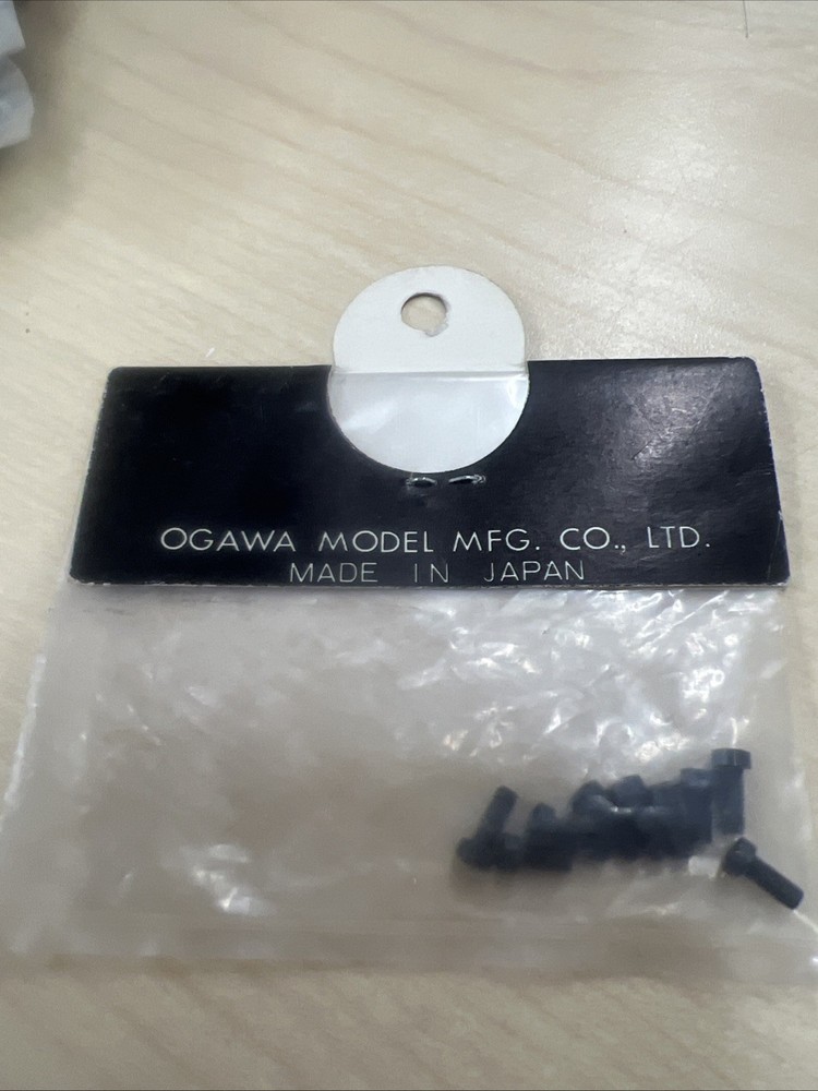 O.S. Max- Code 21013007 Screw Set