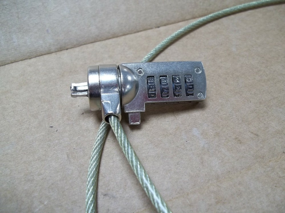 Labtop /security cable with number security lock