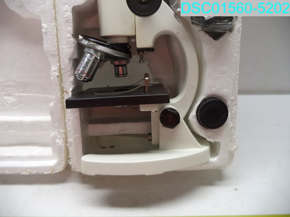 Biological Compound Microscope 03078