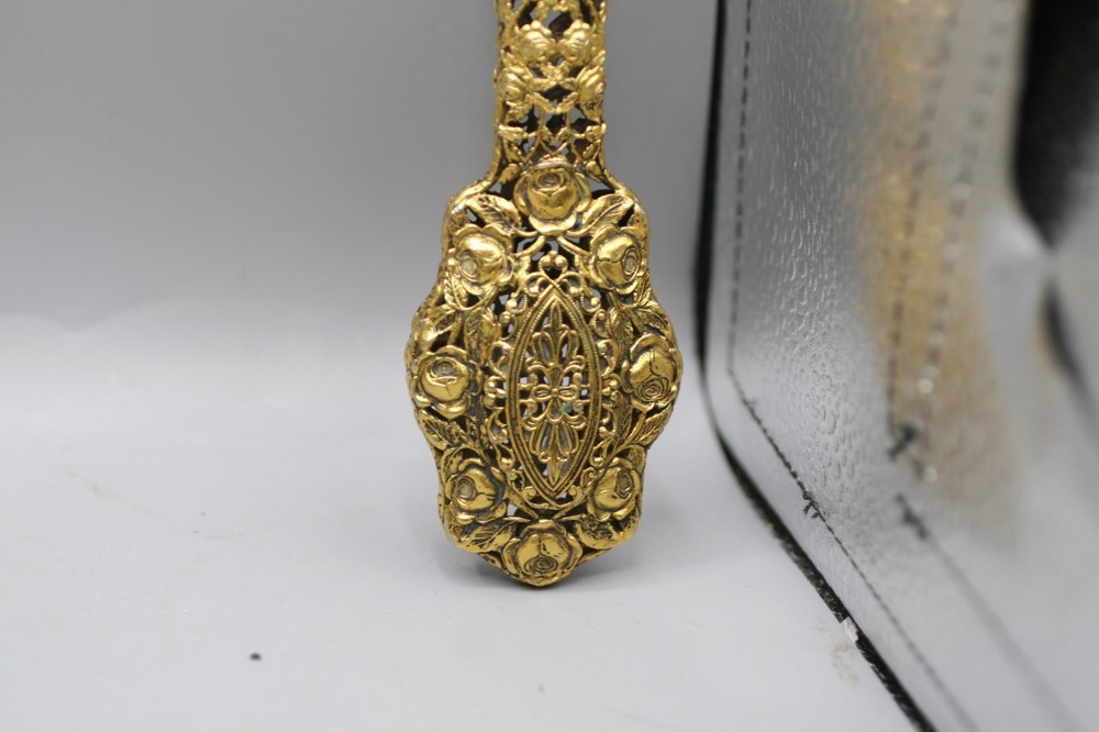 Vtg Child's 10.5" Hand Brush vanity dresser for repair E1