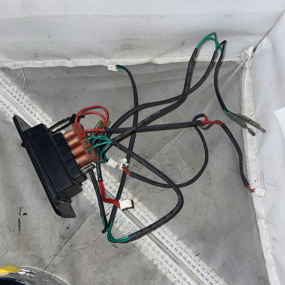 Fuse Box For Pride Mobility Scooter AY02