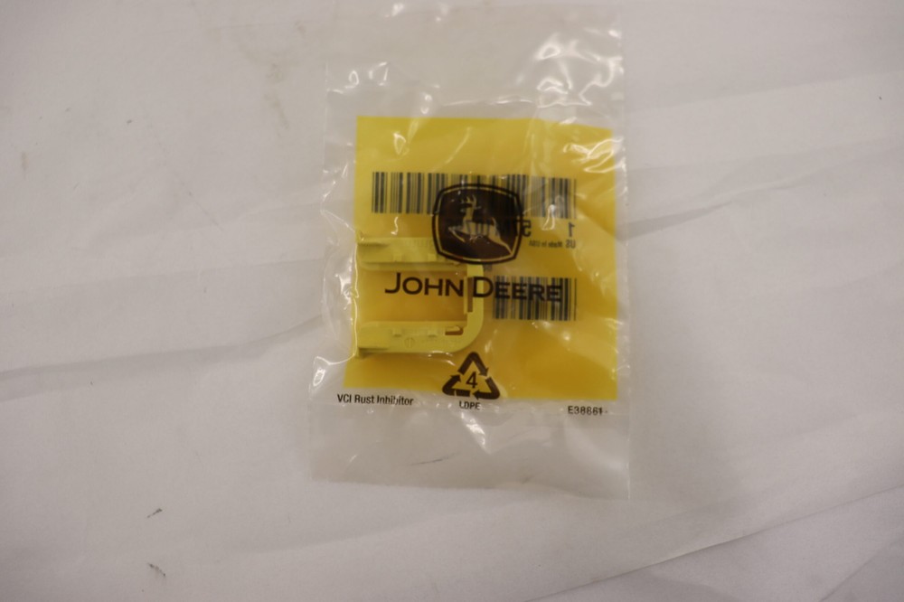 12 New John Deere electrical connectors   57M10796