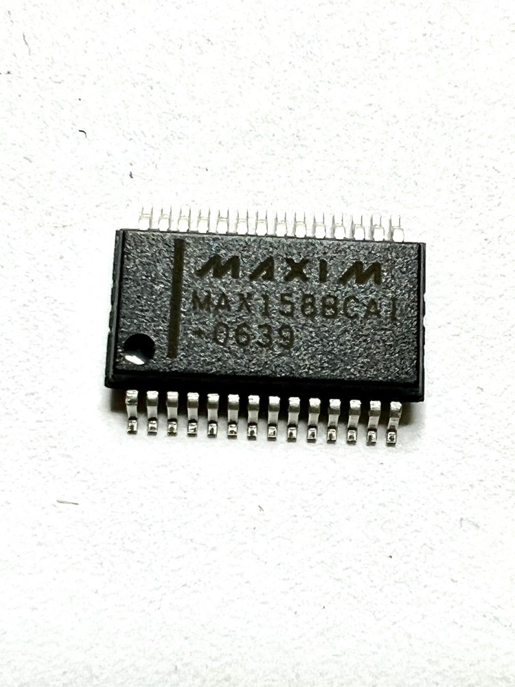 MAX158BCAI+ Analog to Digital Converter (ADC), 8-Bit, 8-Input, 1 Flash, CMOS,