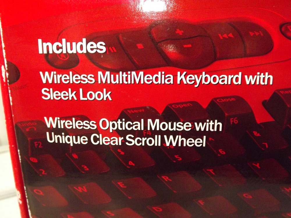 Microsoft Wireless Optical Desktop Keyboard w Mouse SN 5911900168143 WIN/ MAC