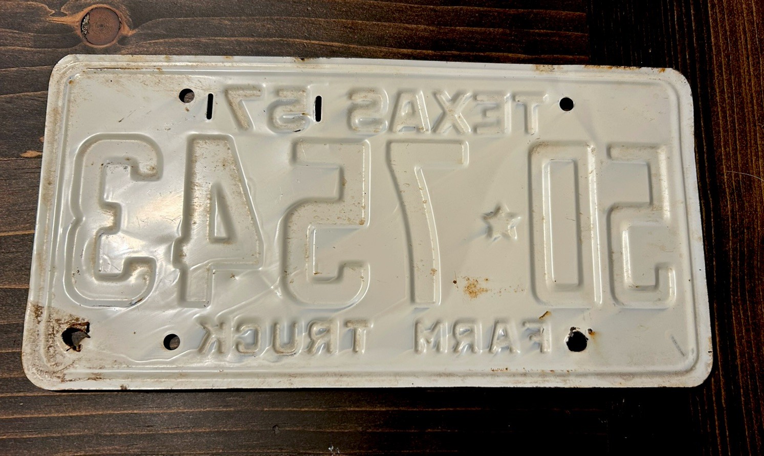 1957 Vintage Antique Texas Farm Truck License Plate. Unrestored 5D*7543