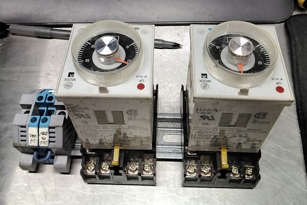 New Omron H3BA Timer Relays FREE SHIPPING