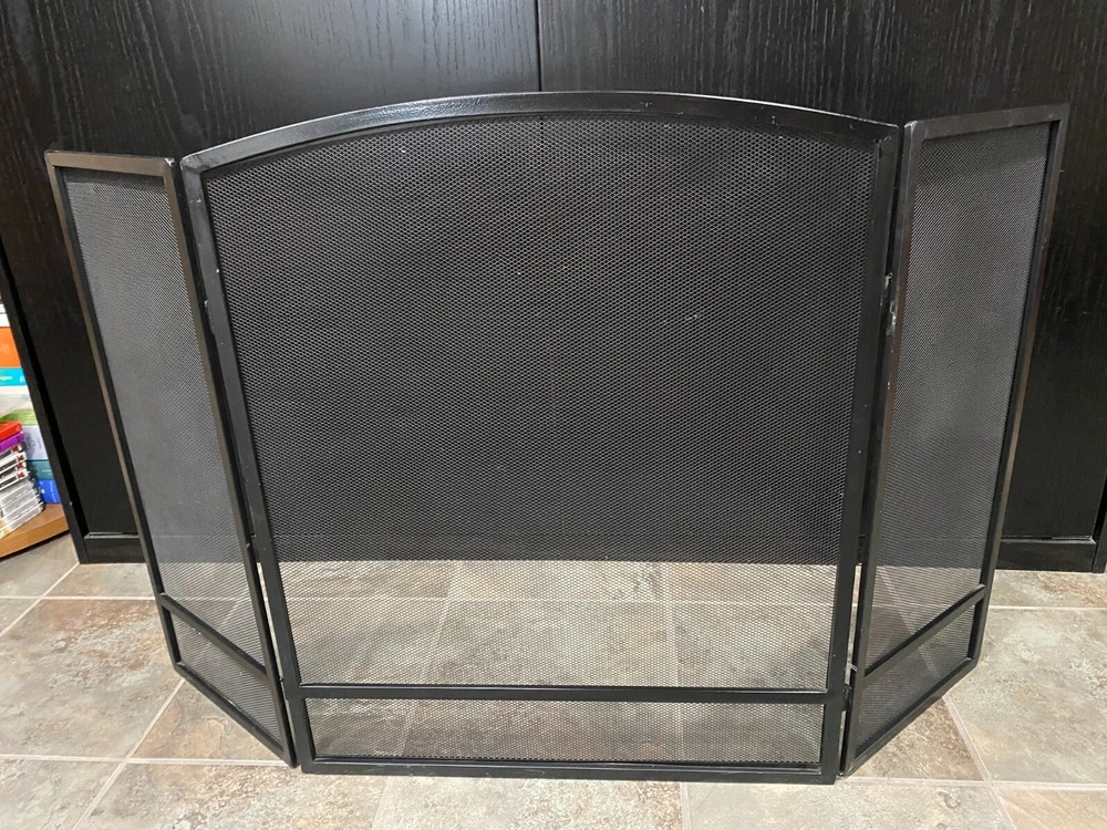 Black Metal Fireplace Screen – 4ft Wide Hinged 3 Panels With Flaws