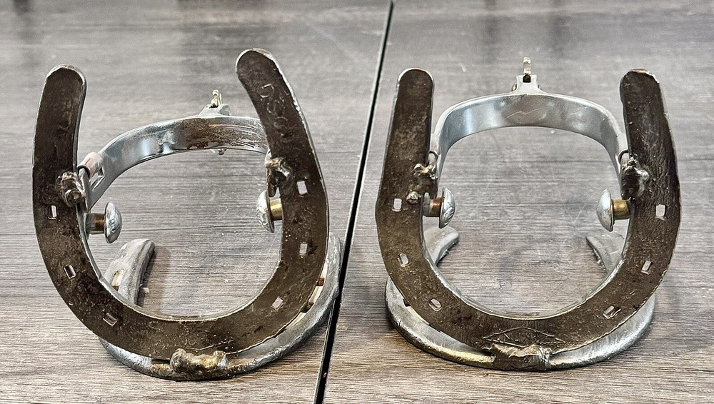 Diamond Horseshoes & Spurs Bookends