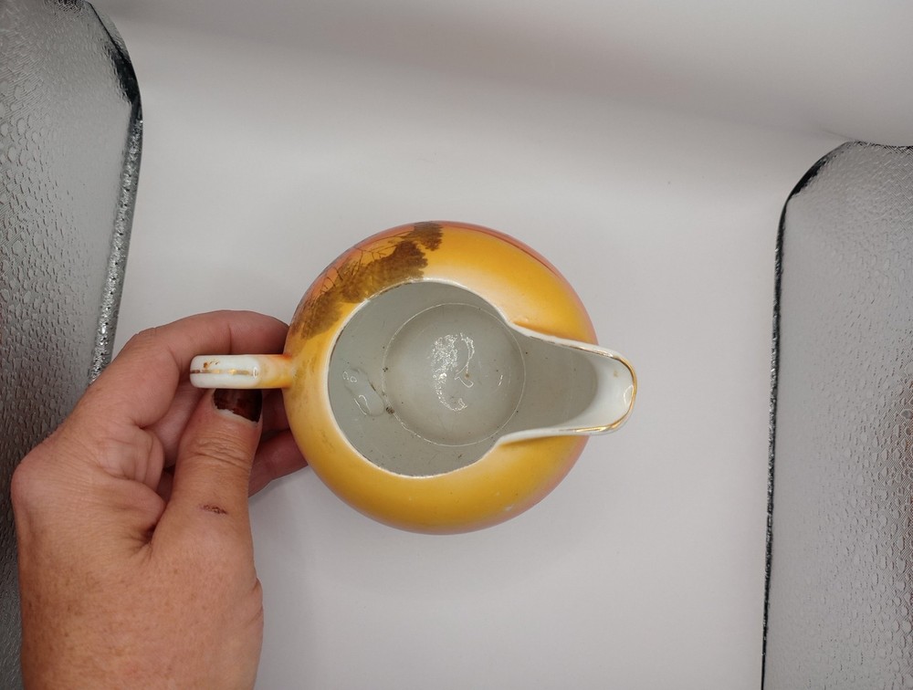 tea pot cream and sugar set