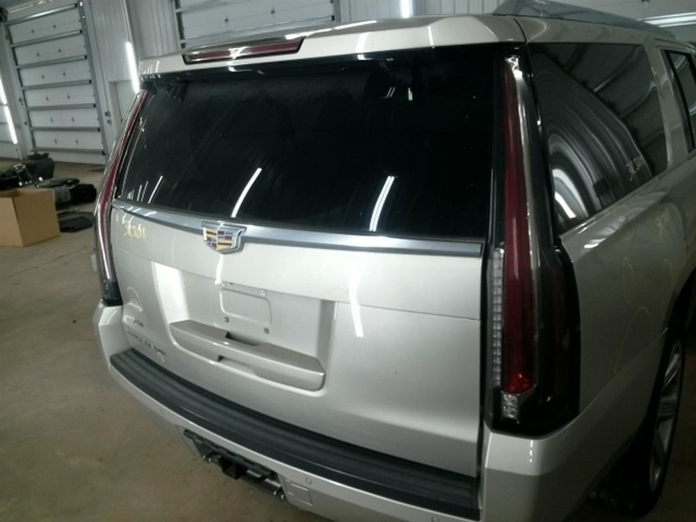 ESCALAESV 2015 Glove Box 104896320
