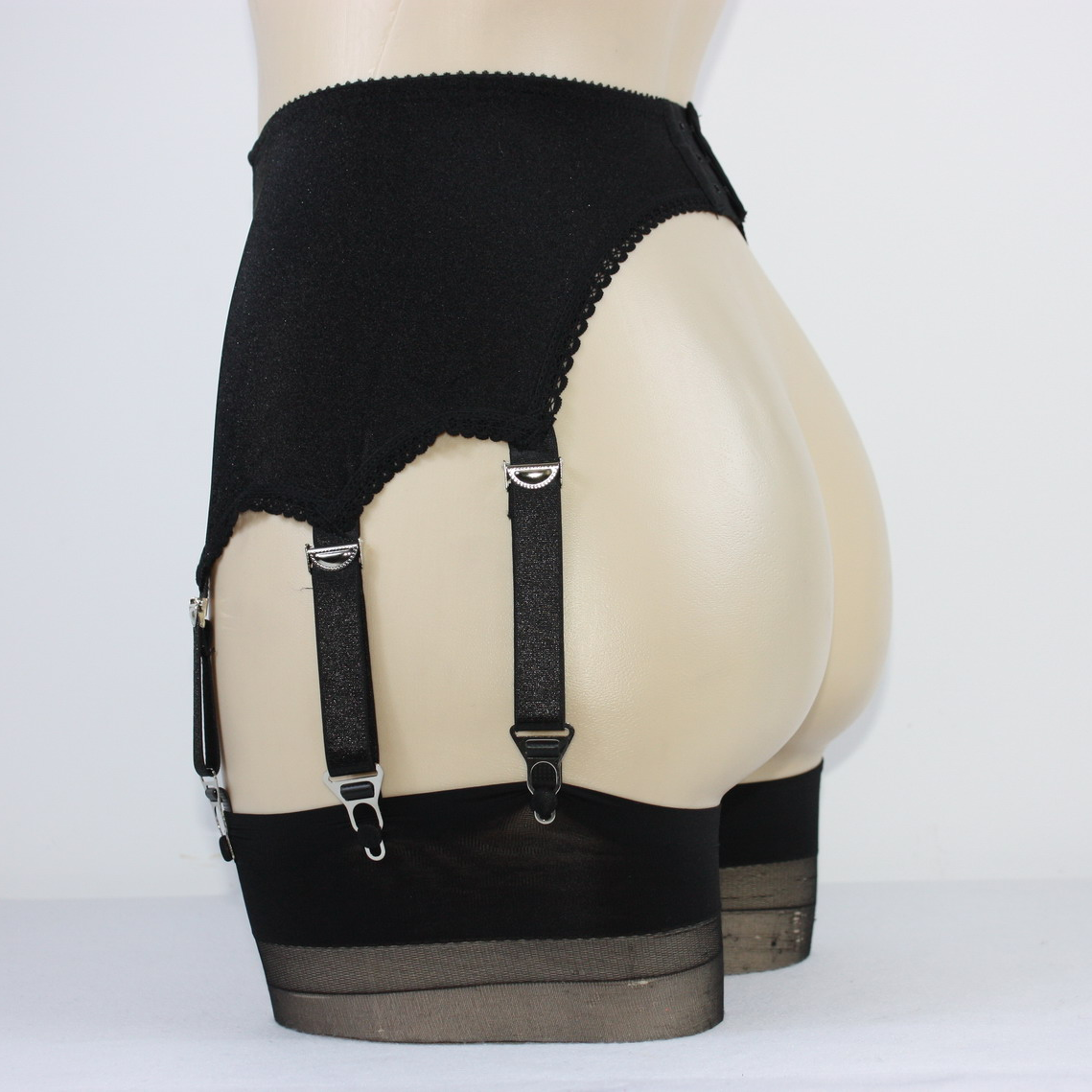 Alacki Retro Style 8 Straps Garter Belts Plain Color Suspender Belt Underwear