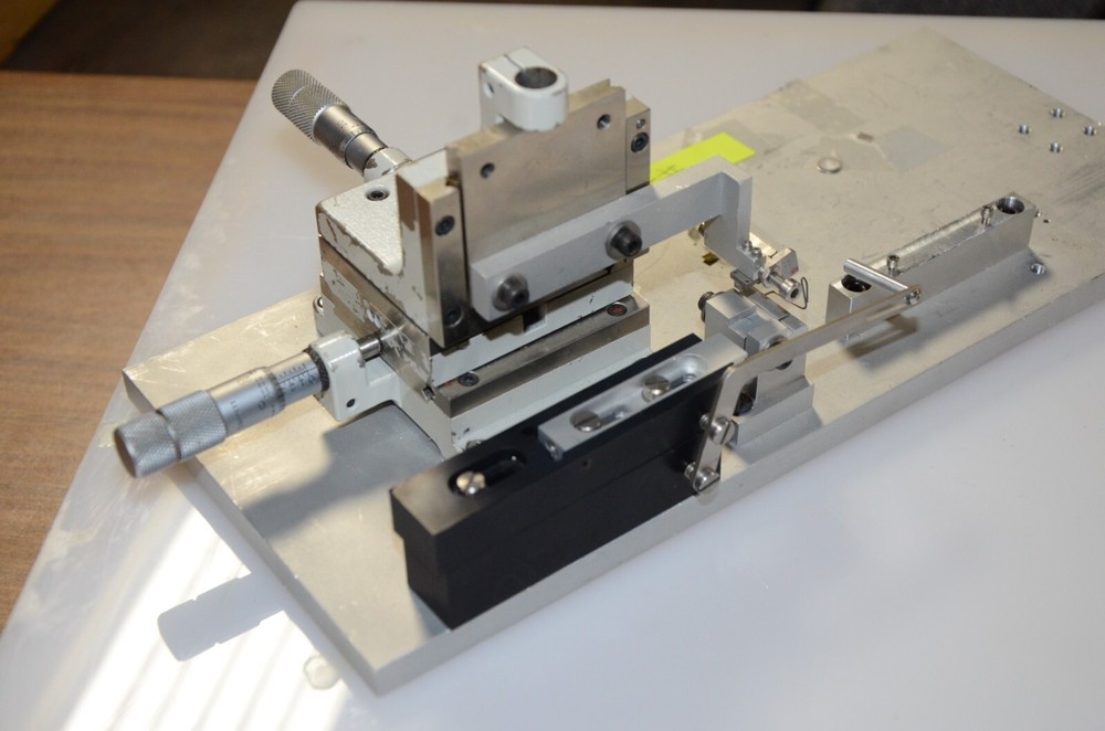 Line Tool A LH 3 Axis Linear Stage Starrett Micrometers & Fixture