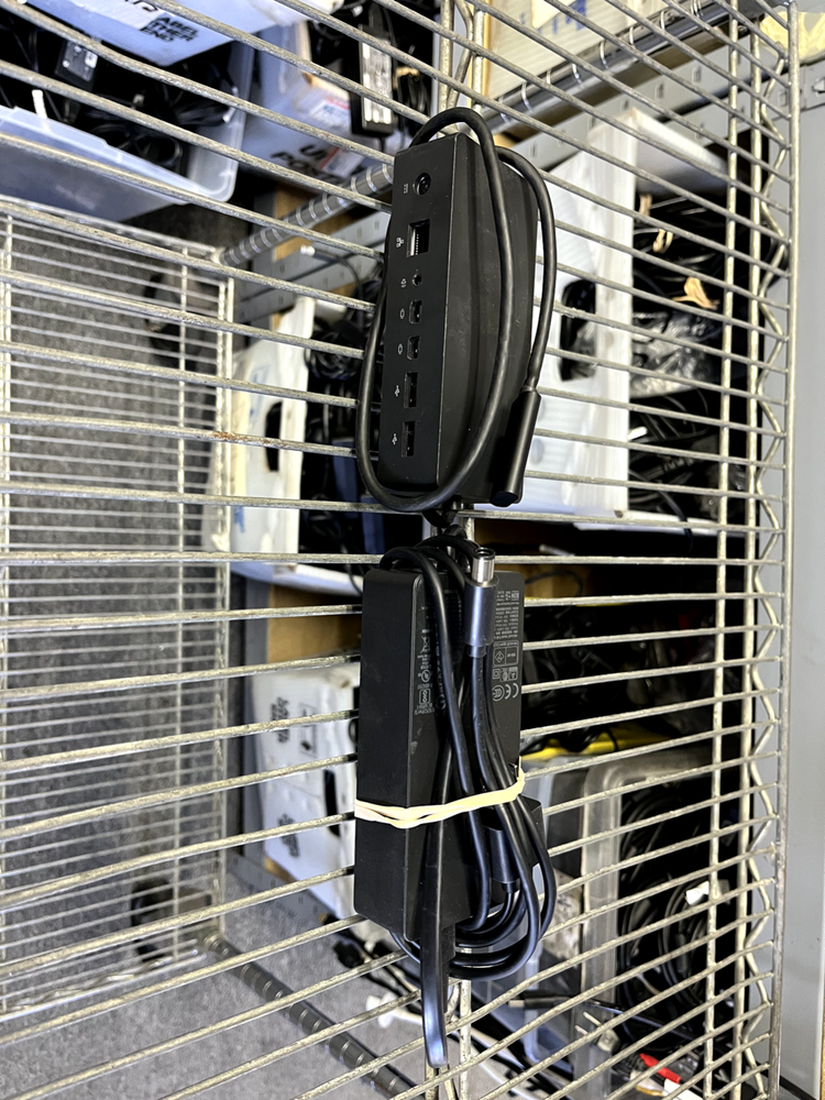 Microsoft 1661 Docking Statiion/AC Adapter - Microsoft Surface Pro 3, 4, 5, 6