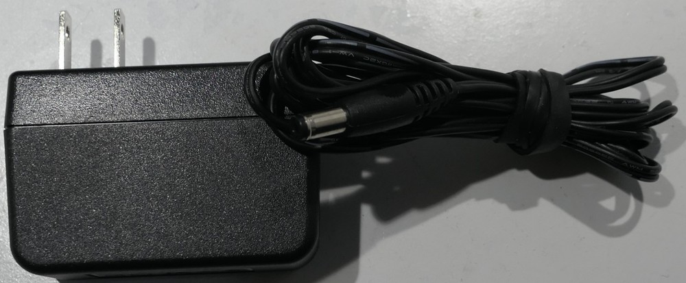 Magic Sing ET28KH Portable Wireless Karaoke System | 2 Mics Remote 1 Chip + More