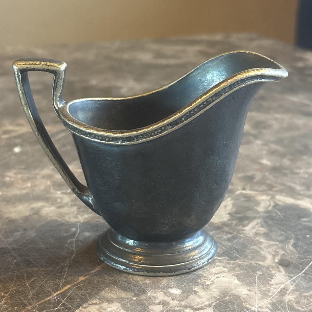 REED AND BARTON SILVER SOLDERED 3.5 INCHES CREAMER PITCHER