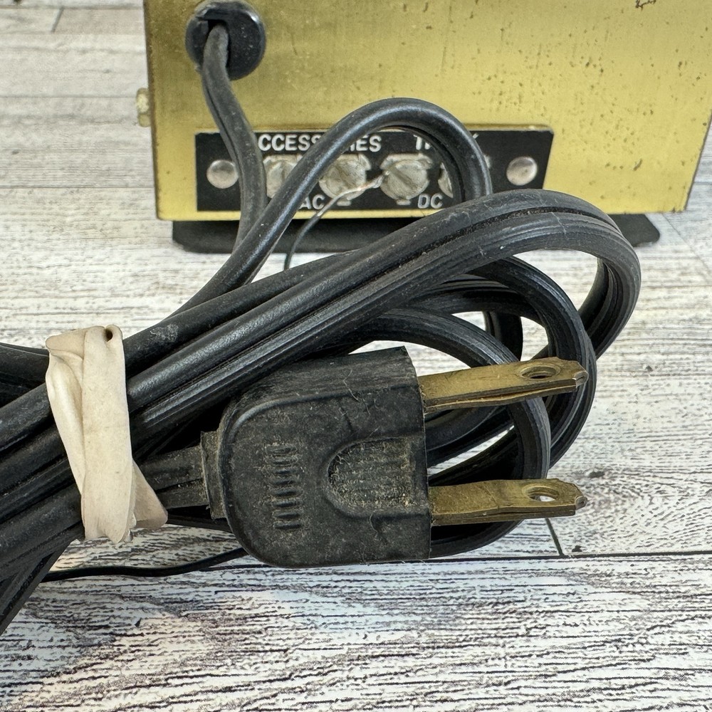 MRC Train pack HO Train Control Model 100 USA Model Rectifier Corp