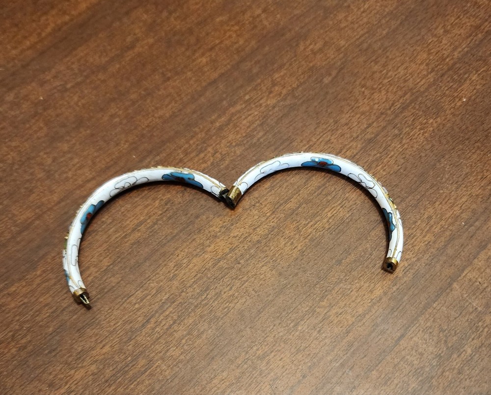 Vintage Floral Hinged Bangle Bracelet