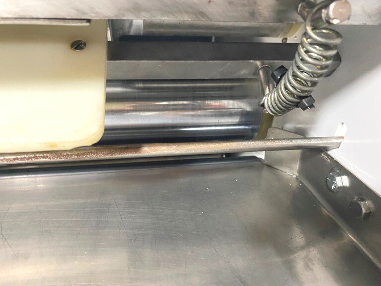 Dough Roller Sheeter/Pizza Acme R-11 / 20" Countertop /4 Roller /2 steps