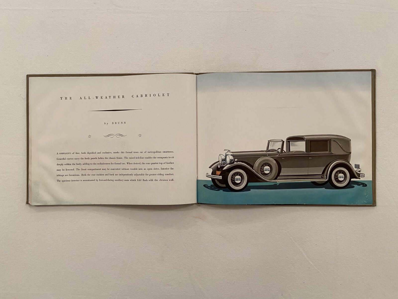 CA 1931 LINCOLN TWELVE CYLINDER MOTOR CARS HARDBOUND ORIGINAL FULL-COLOR CATALOG