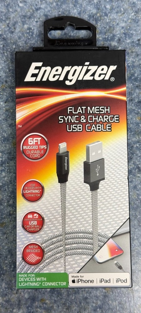 ENERGIZER  Charging and Sync cableUSB Cable Sync and Charge  6ft  NEW IN BOX