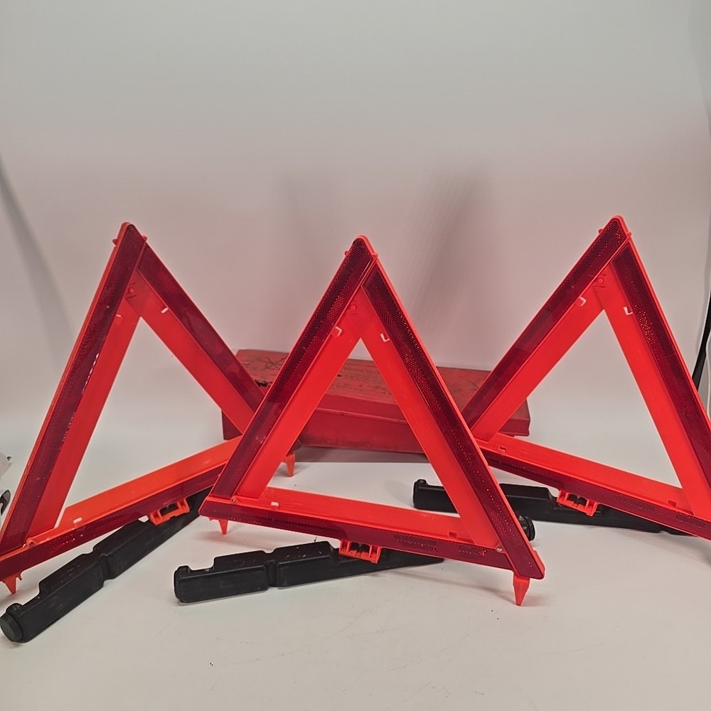 SATE-LITE 711 Folding Safety TriangleFluorescent Orange Triangles Red Reflectors