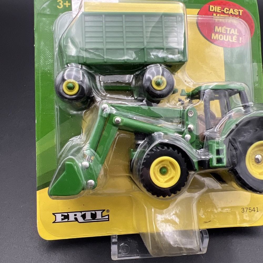 ERTL John Deere Tractor Loader with Wagon New 37541 -Tomy