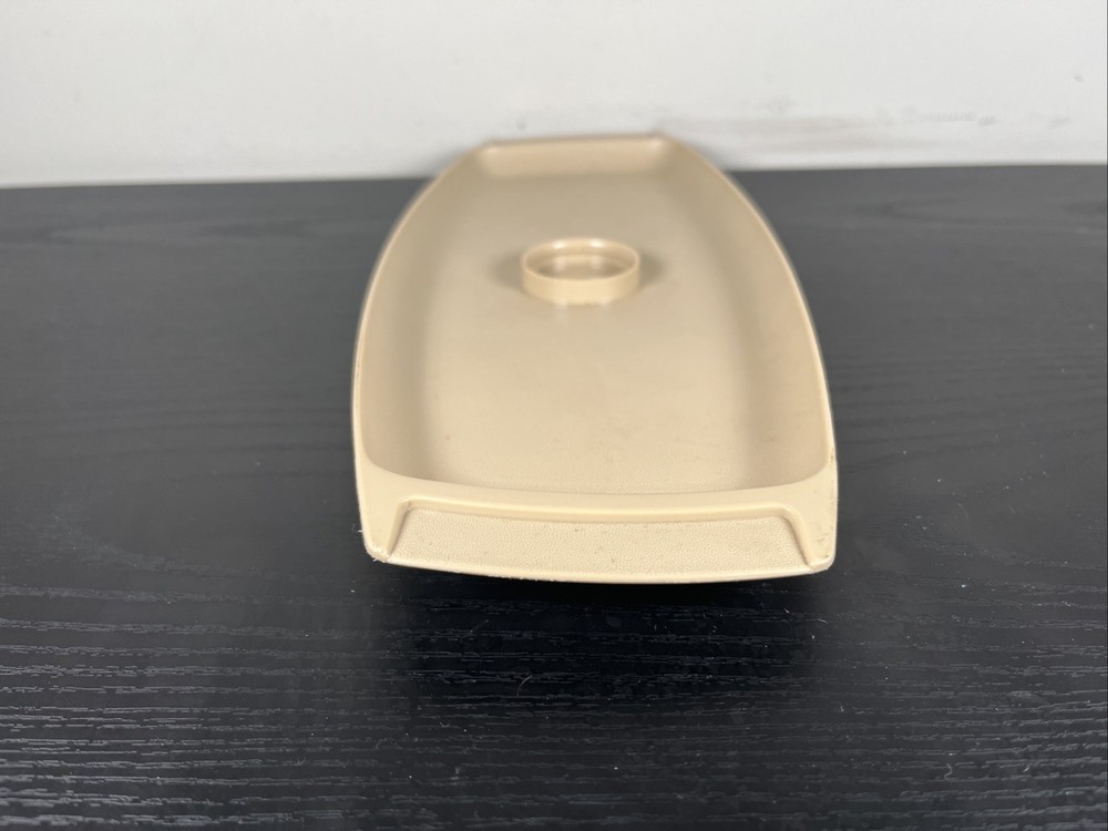 Vintage Tupperware 771-5 Tan Chip Plate