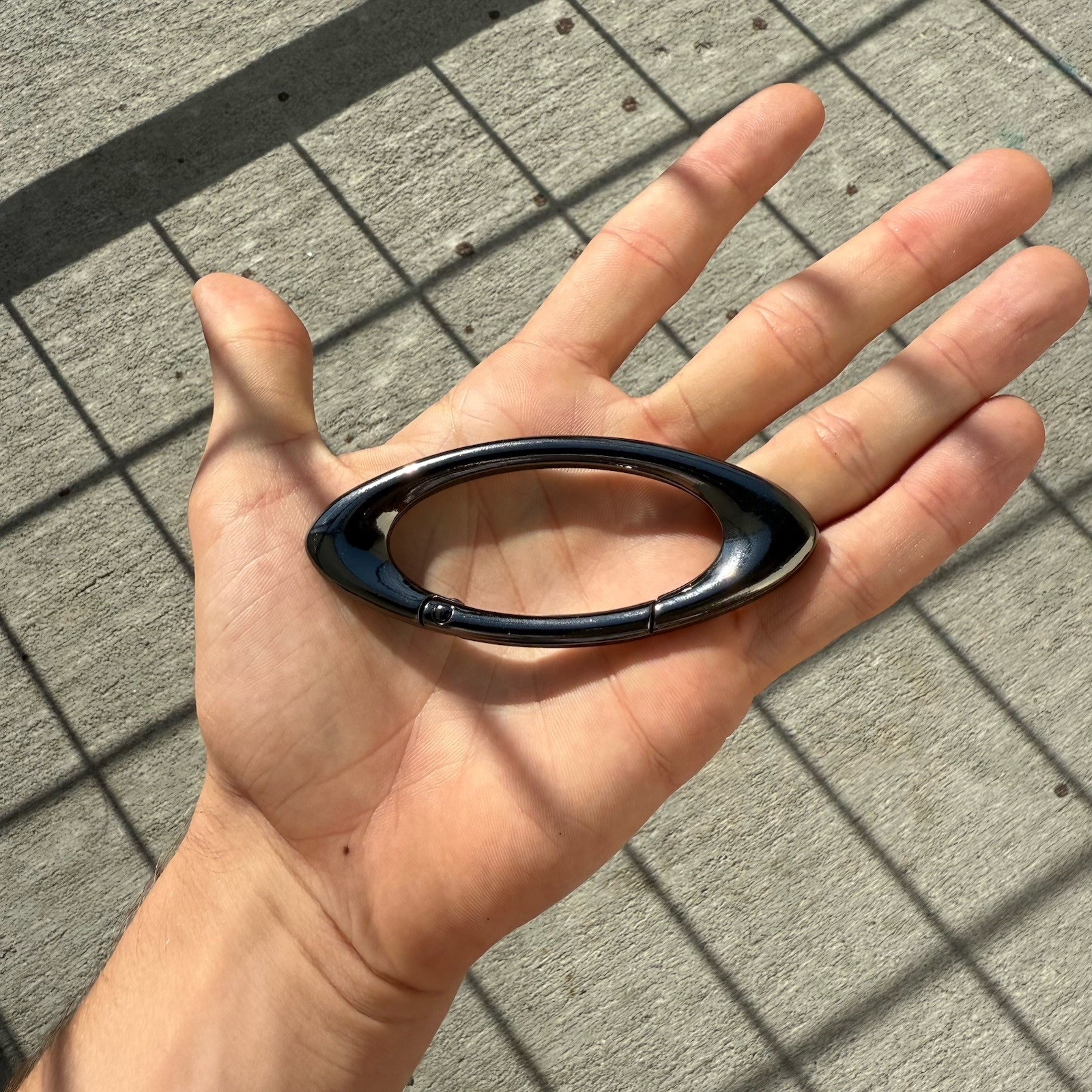 Oakley Carabiner Keychain Clip Black Gray Icon Software Gorpcore Vintage Y2K