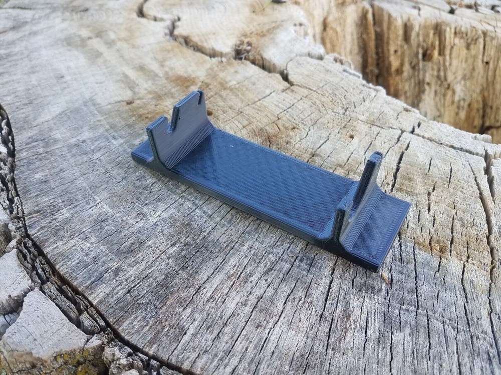 Marfione custom display stand rack UTX 85 Combat Troodon