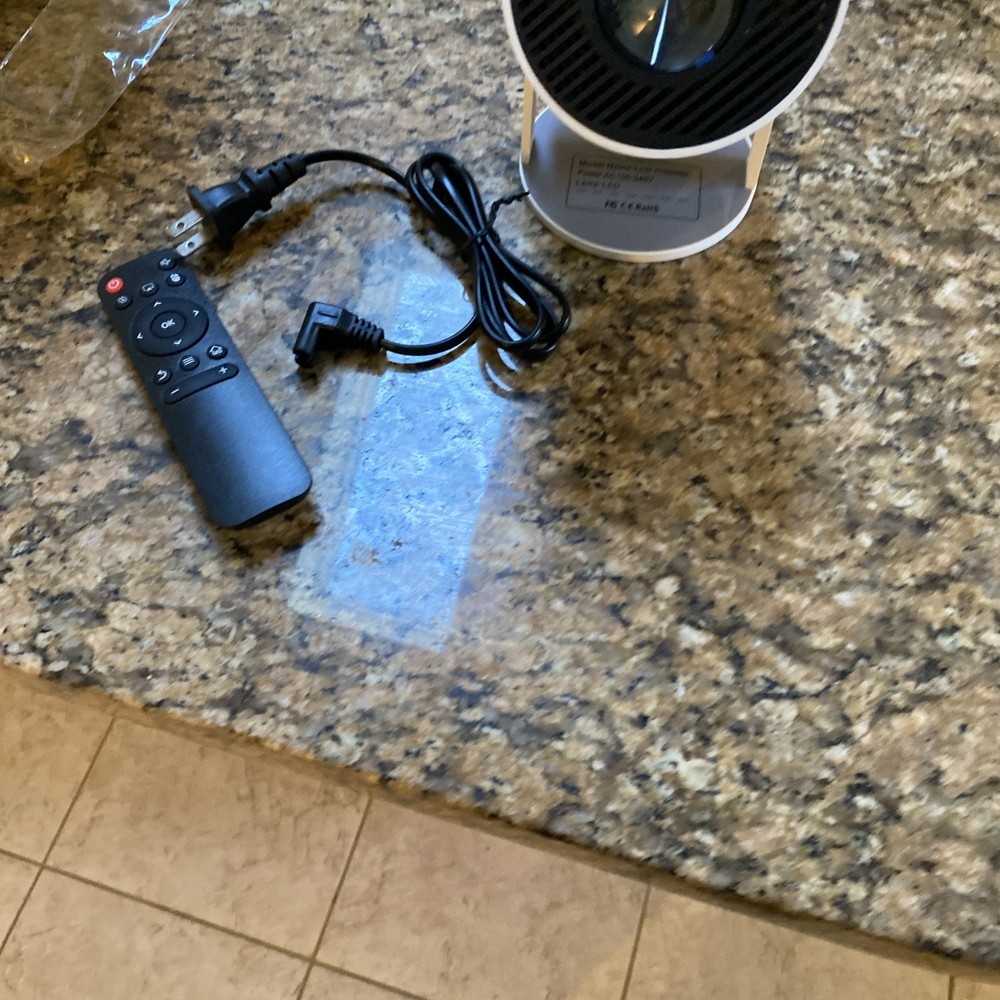 MAGCUBIC HY300Pro LCD Desktop Projector w/ Remote