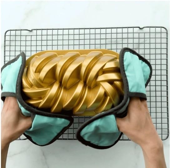 43343 Oven Safe Nonstick Baking & Cooling Grid (1/2 Sheet), One Size Large