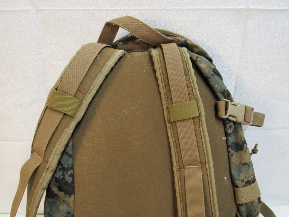 USMC Assault Pack Backpack APB03 Arcteryx Military Read Description