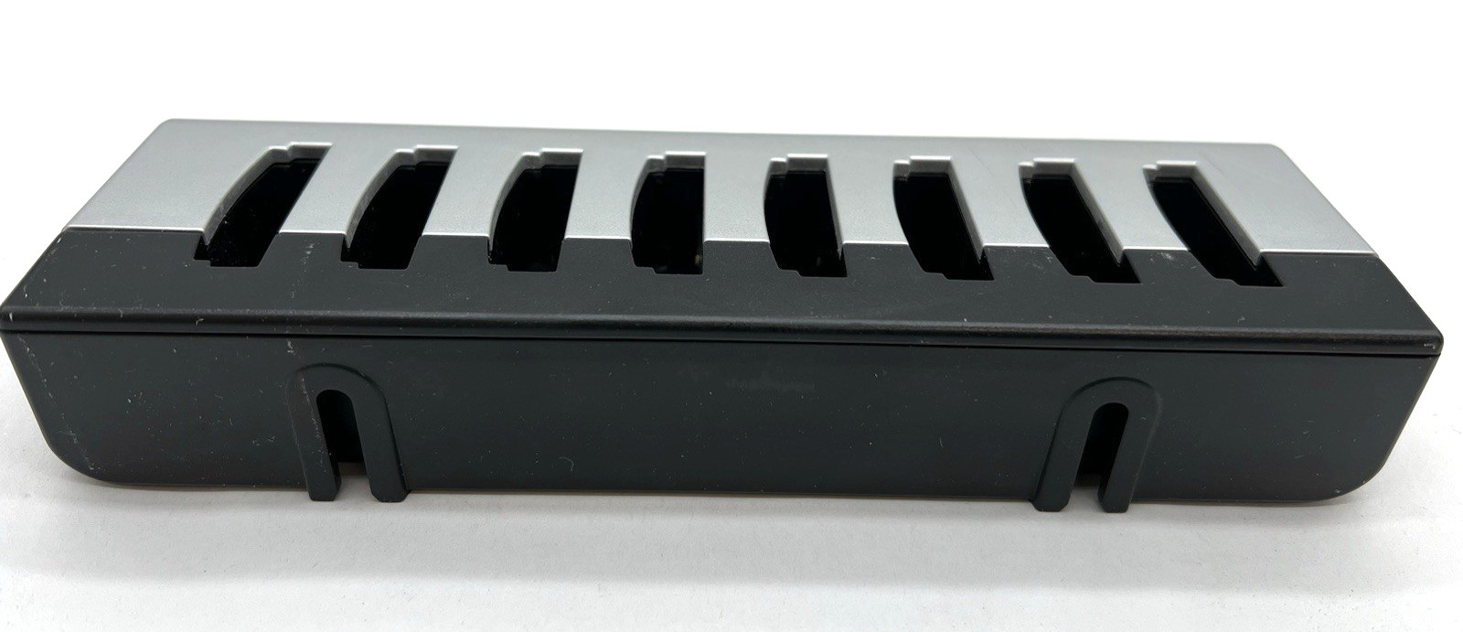 Vocera 8-bay Battery Charger B3000-8 (No AC Power Supply)