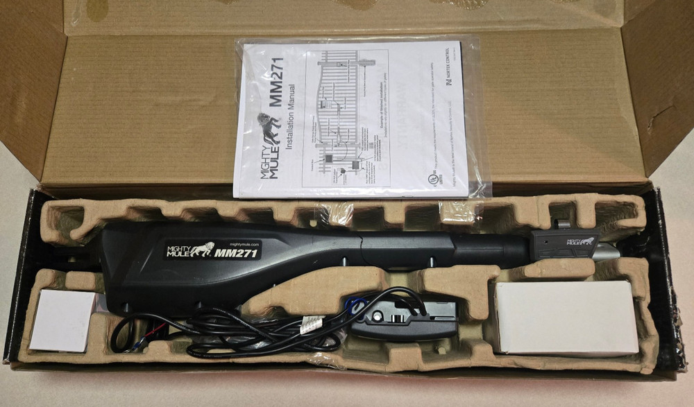 Mighty Mule 271 Automatic Gate Opener Kit with Remote -Barely used Tests Perfect