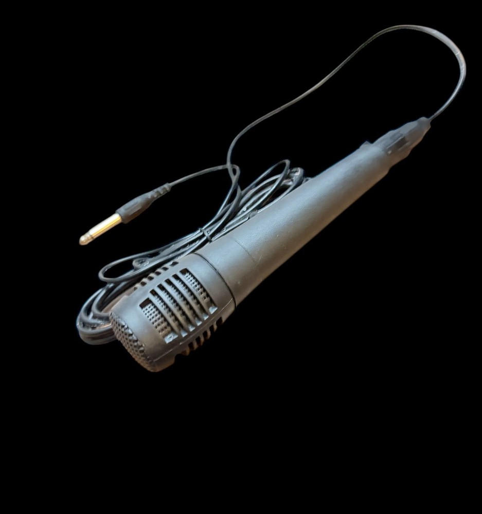 Professional Wired Dynamic Microphone with On/Off Switch