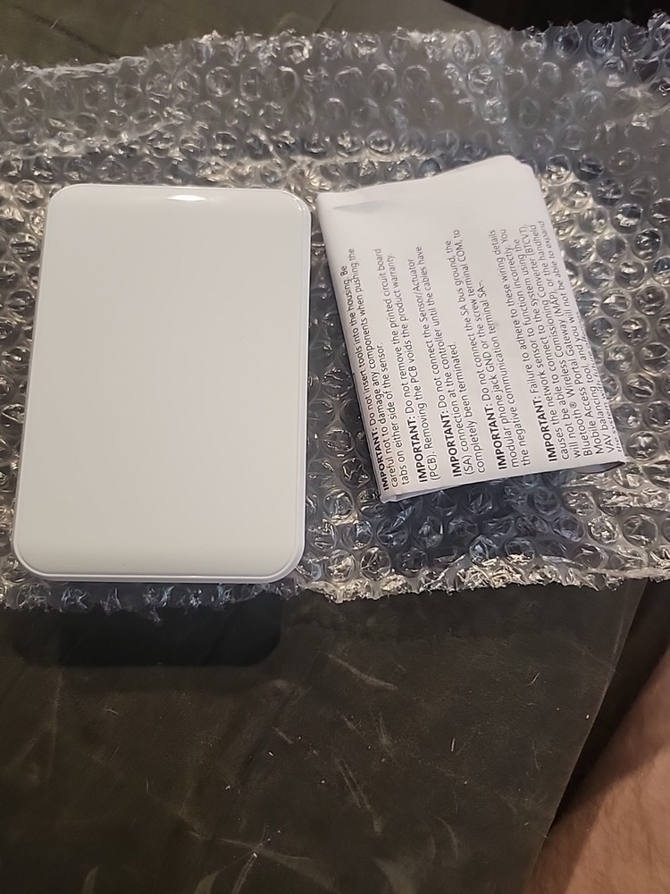 Johnson Controls NSB8BTN041-0 TEMP WHITE SENSOR NO LOGO
